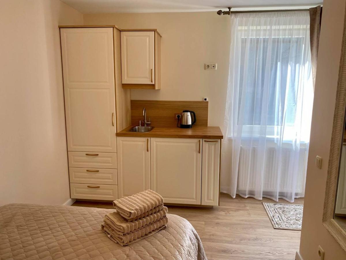 Vaineikio 8 Hotel Palanga Luaran gambar
